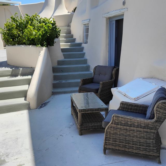 Santorini: Couples Massage & Day Pool, Jacuzzi, Gym Access - Important Information