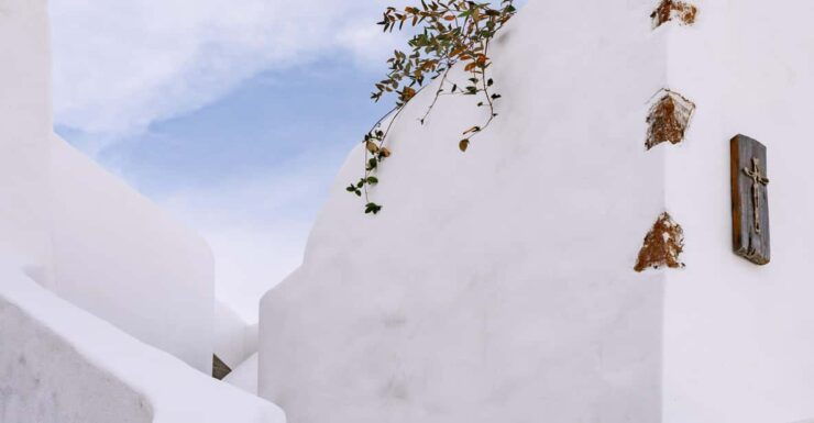 Santorini: Create & Exhibit Your Art at Santa Croce Villa - Good To Know
