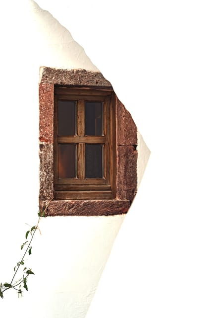 Santorini: Create & Exhibit Your Art at Santa Croce Villa - Cultural Events and Exhibitions