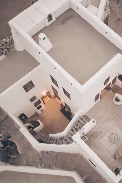 Santorini: Create & Exhibit Your Art at Santa Croce Villa - Communication With Hosts
