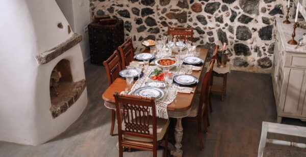 Santorini: Create & Exhibit Your Art at Santa Croce Villa - Frequently Asked Questions