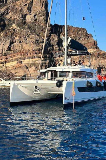 Santorini Cruise With Swim Stops & Meal - Transfer and Accessibility