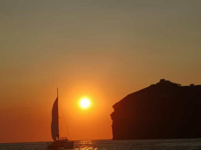 Santorini Cruise With Swim Stops & Meal - Inclusions