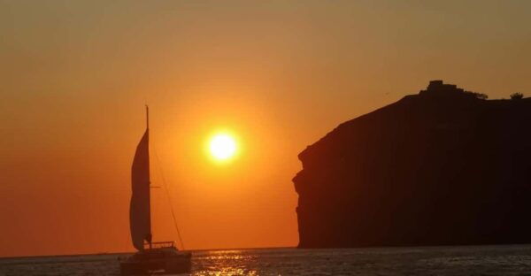 Santorini Cruise With Swim Stops & Meal - Booking and Cancellation Policy