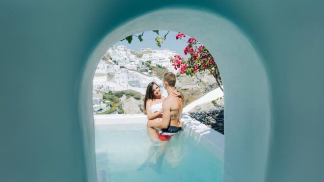 Santorini: Exclusive Personalized Photoshoot Session - Photographers Expertise