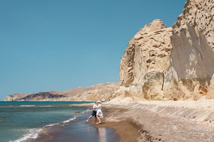 Santorini: Explore Southern Part With Wine Tasting - Authentic Character of Santorini