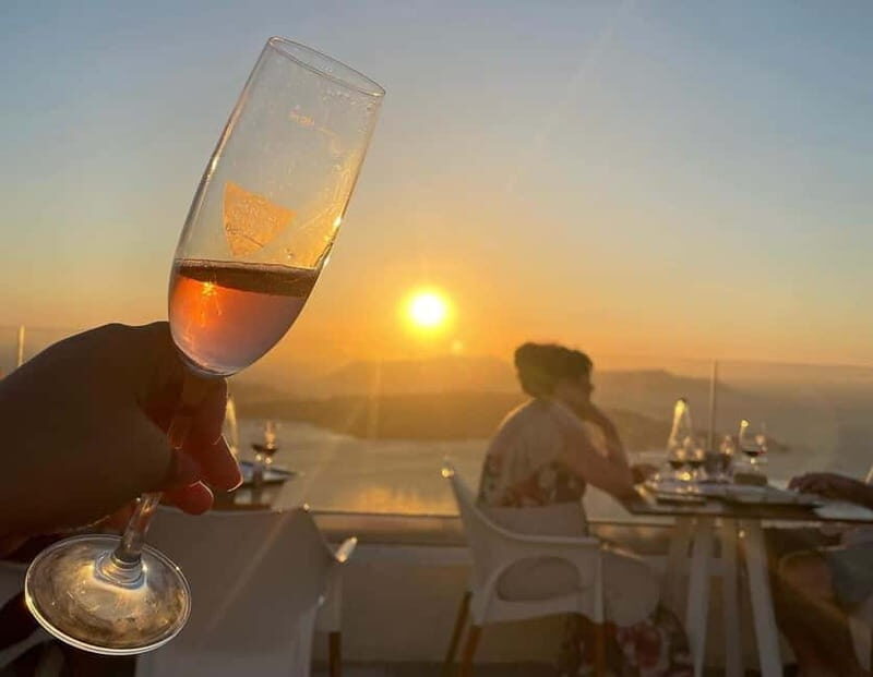 Santorini: Explore the Islands Beauty & Sunset Wine Tasting - Exploring Santorini: A Sunset and Wine Tour You’ll Remember