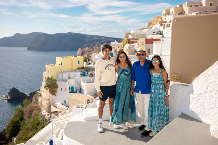 Santorini Family Photoshoot (Oia Village) - Activity Details