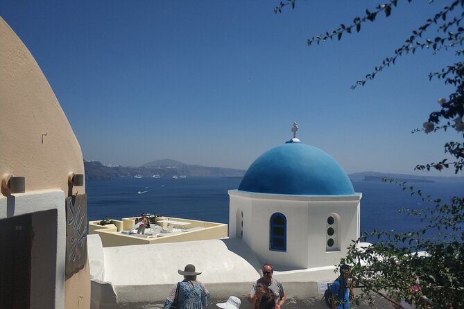 Santorini Firostefani & Oia Blue Domes: 4-hour Private Tour - Photo Opportunities at Both Villages