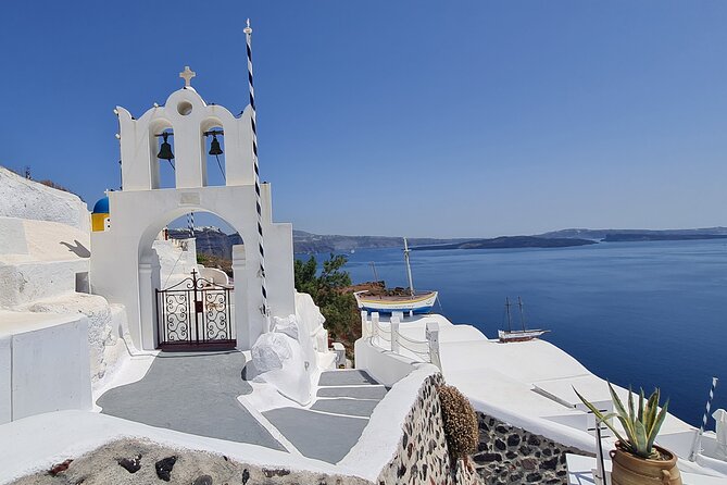 Santorini First-Time Guests Private Tour Sightseeing, Excavetions & Wine Testing - Wine Testing and Tastings