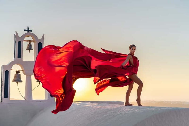 Santorini: Flying Dress Photo © Photoshoot "Express Package" - Why This Photoshoot Is Worth Considering