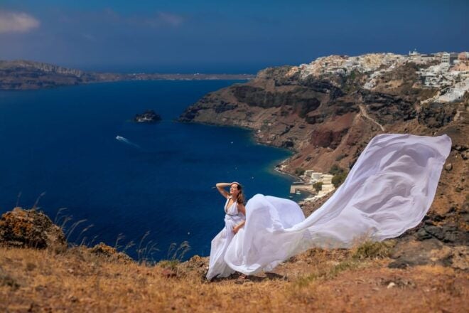 Santorini: Flying Dress Photoshoot With Caldera Backdrop - What to Expect During the Shoot