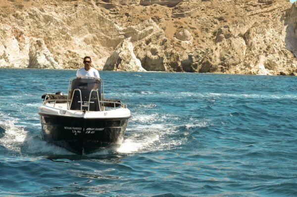Santorini: Full-Day Licence-Free Motorboat Rental - Frequently Asked Questions