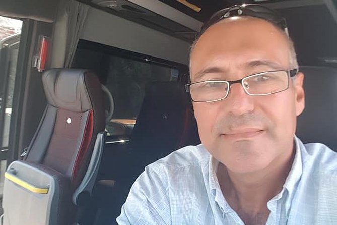 Santorini Full-Day Private Tour via Minivan - What To Expect