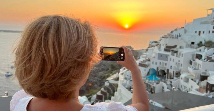 Santorini: Full-Day Private Tour With a Luxury Minibus - Tour Experience