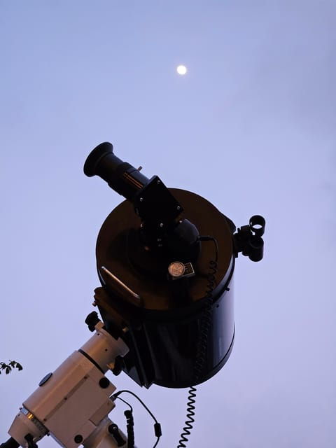 Santorini: Full Moon Telescope Viewing With Wine Tasting - Meet the Expert