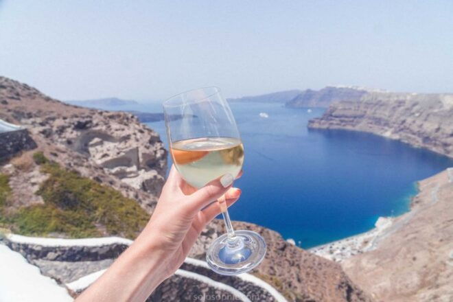 Santorini: Guided Wine Tour With Pickup and Snacks - Review Summary