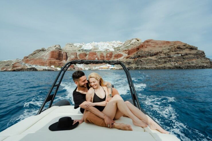 Santorini: Half Day Exclusive Speedboat Cruise - Activity Details and Features