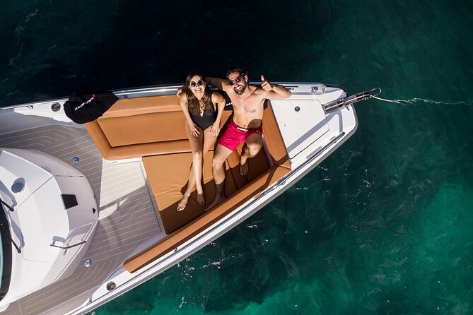 Santorini Half Day Motorcruiser Private Cruise Incl. Meal,Drinks &Free Transport - Boat Features