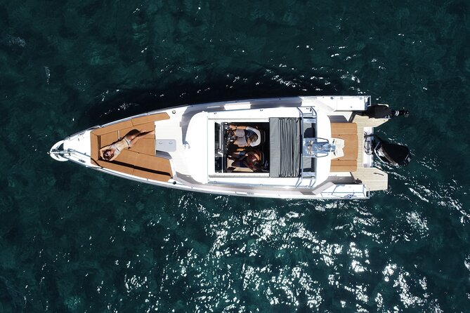 Santorini Half Day Motorcruiser Private Cruise Incl. Meal,Drinks &Free Transport - Booking & Confirmation