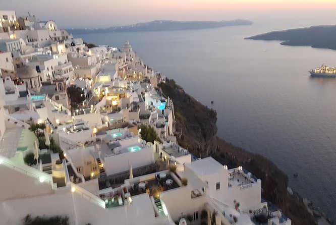 Santorini Highlights - Stunning Caldera Views