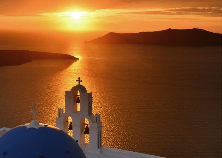 Santorini Highlights Guided Tour With Black Beach - Overview of Santorini Highlights Guided Tour