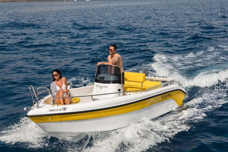 Santorini: license free boat in Santorini - Good To Know