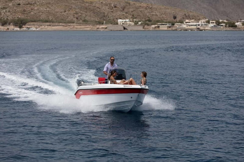 Santorini: license free boat in Santorini - Detailed Breakdown of the Itinerary and Stops