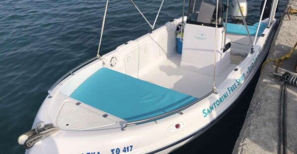 Santorini: License-Free Boat Rental With Snorkeling Gear - Pricing and Booking