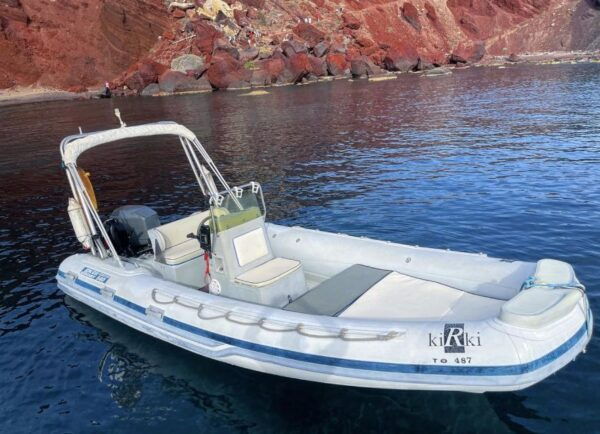 Santorini: License Required - With Skipper - Common Questions