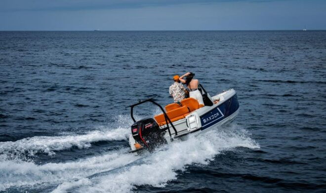 Santorini: Luxury Boat Rental With License - Meeting Point
