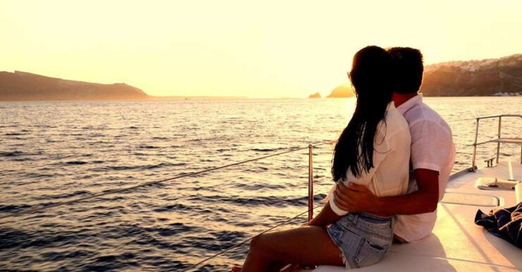 Santorini: Luxury Sunset Cruise With Dinner and Drinks - Experience Highlights