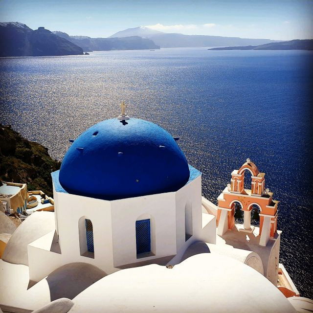 Santorini: Megalochori and Oia Guided Tour With Wine Tasting - Activity Details and Options