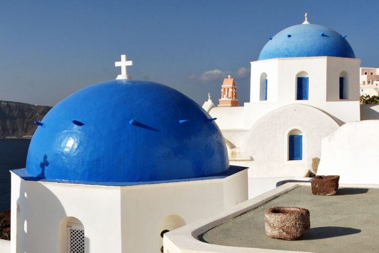 Santorini: Northern Side Private Tour With Local Guide - Booking and Cancellation Details