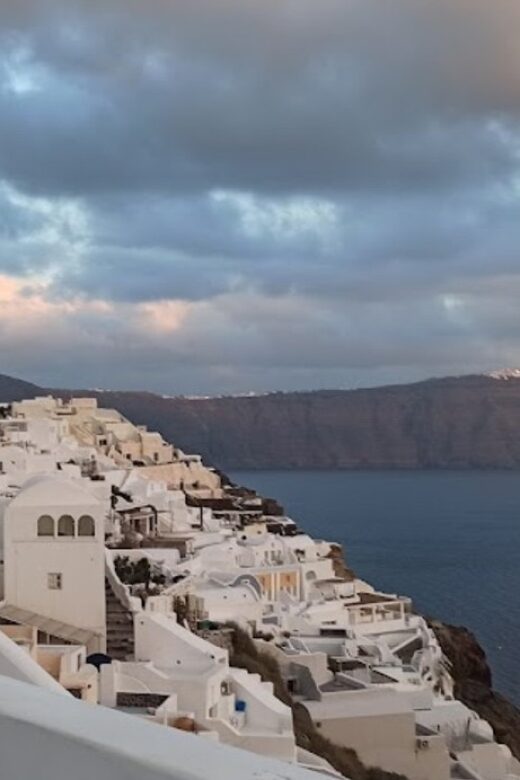 Santorini: Oia Cultural Highlights Sunset Walking Tour - Good To Know
