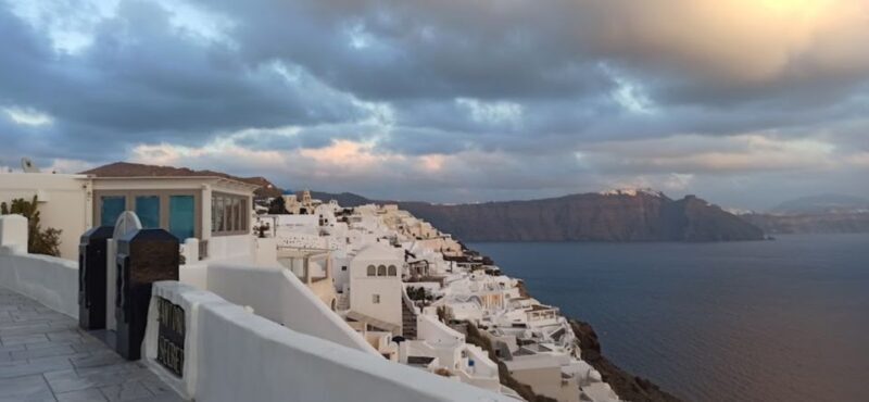 Santorini: Oia Cultural Highlights Sunset Walking Tour - The Real Value of the Tour