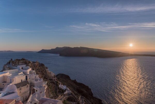 Santorini: Oia Cultural Highlights Sunset Walking Tour - Recommendations for Island Activities