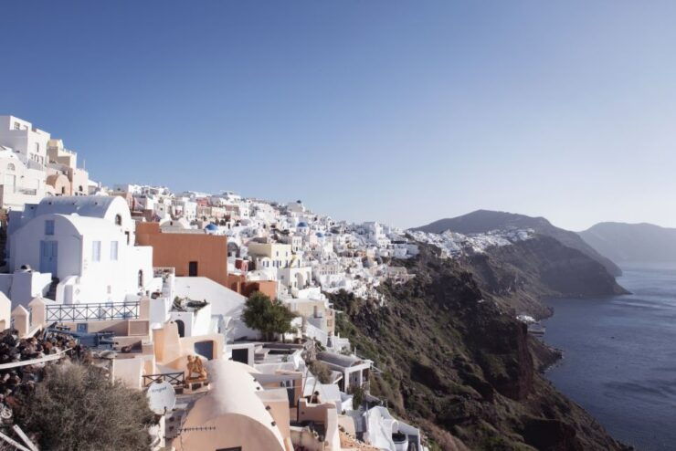 Santorini: Oia, Megalochori, and Akrotiri Excavations Tour - Experience Highlights