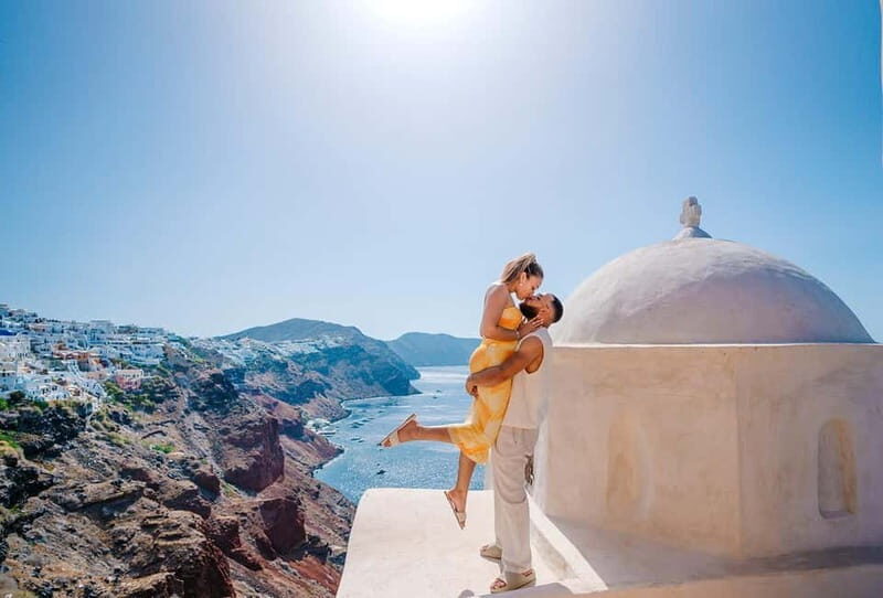 Santorini: Oia Private Couple Photoshoot with 35 Photos - The Itinerary in Detail