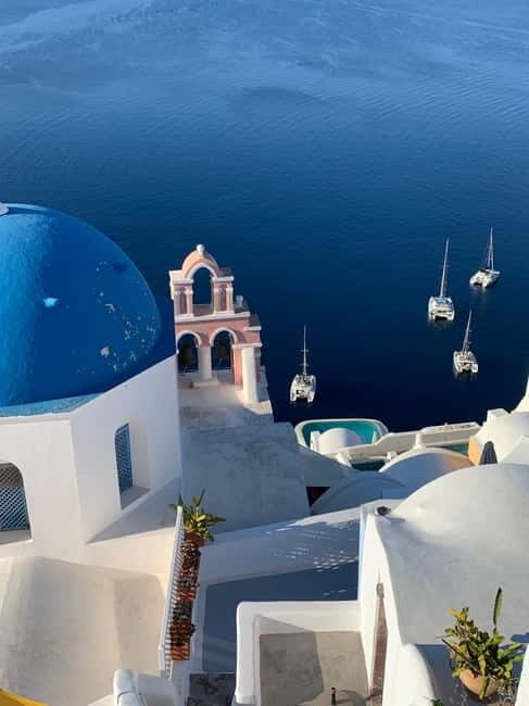 Santorini: Oia Sunrise Walking Tour with Local Guide - The Value of This Experience