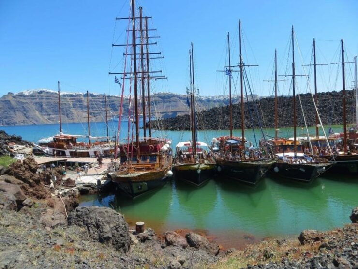 Santorini Old Port: 3 Hour Cruise to Volcano and Hot Springs - Itinerary Highlights