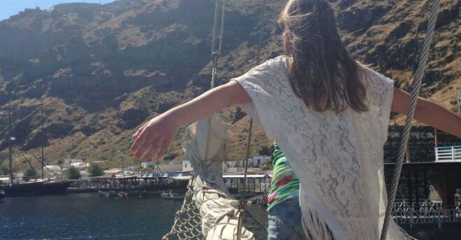 Santorini Old Port: 3 Hour Cruise to Volcano and Hot Springs - Safety Considerations