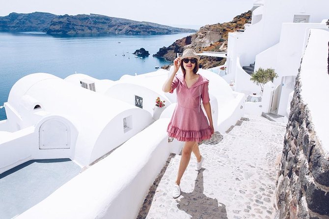 Santorini One Day Cruise From Naxos - Touring Oia Village