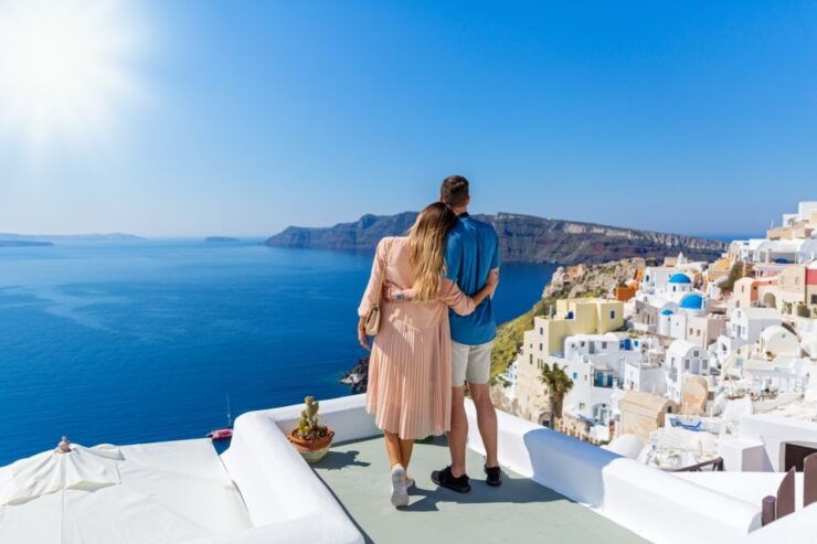 Santorini: Photo Shoot With a Private Vacation Photographer - Activity Details and Duration
