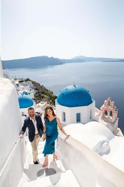 Santorini: Photo Tour With Professional Photographer - Personal Touches and Guide Expertise