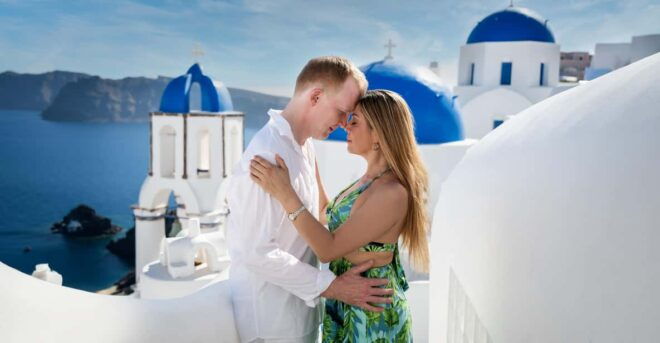 Santorini Photographer SPECIAL SUMMER OFFER (Skip the Line) - Experience Highlights and Credentials