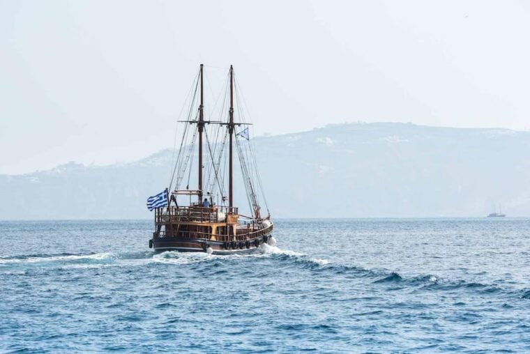 Santorini Port: 3 Hour Cruise to Volcano and Hot Springs - The Experience: Pros & Cons