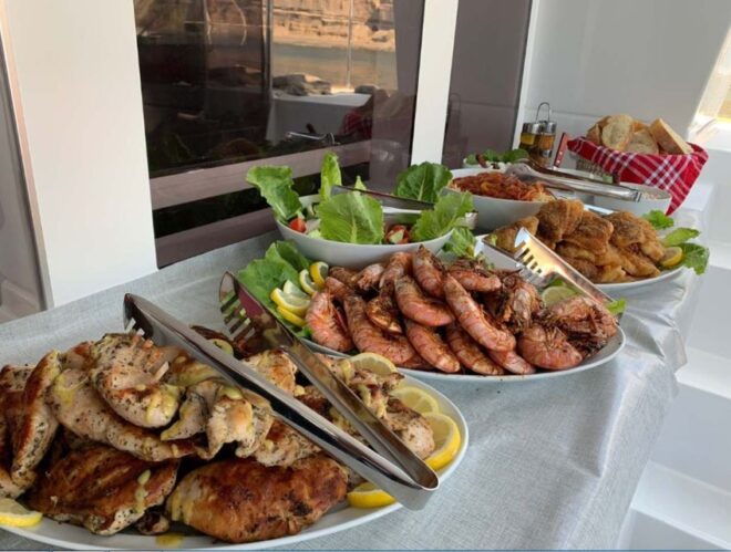 Santorini: Private Caldera Cruise With Lunch & Snorkeling - Important Information