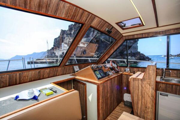 Santorini Private Cruise Sightseeing Tour With BBQ & Drinks - Tour Description and Inclusions