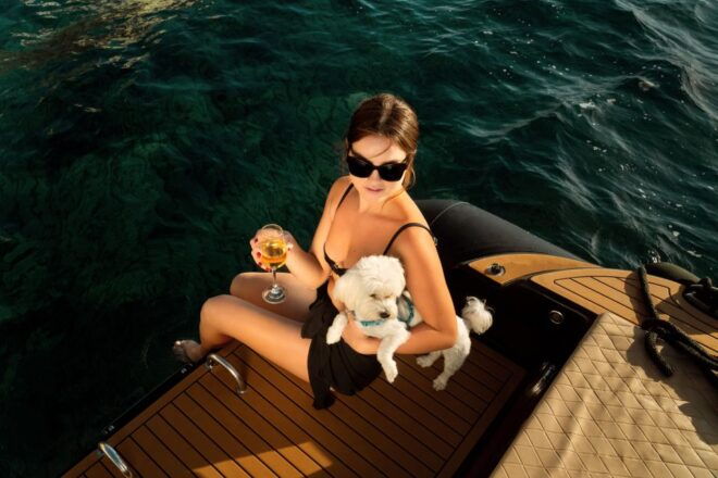 Santorini: Private Customizable RIB Cruise With Meal - Exploring Santorinis Beauty